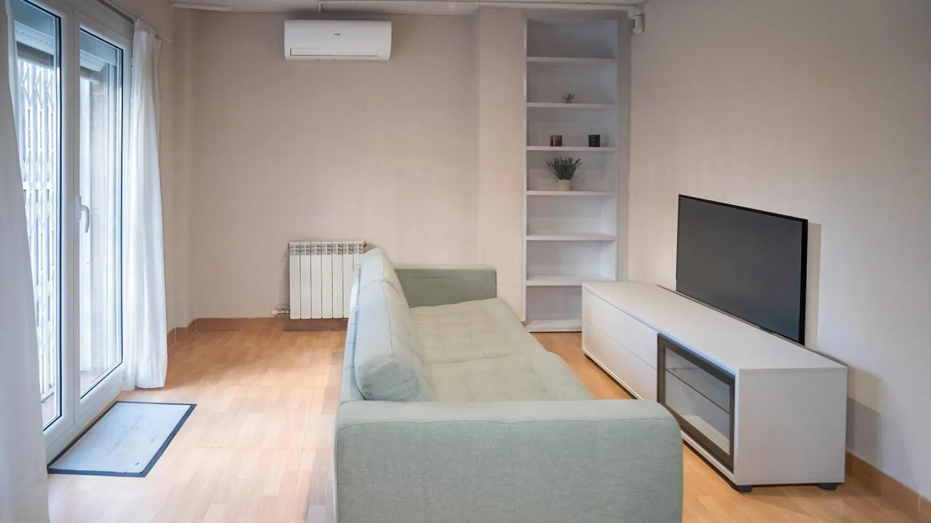 Comodidad Y Estilo En Gava Near The Beach 10 Minutes Viladecans Spain