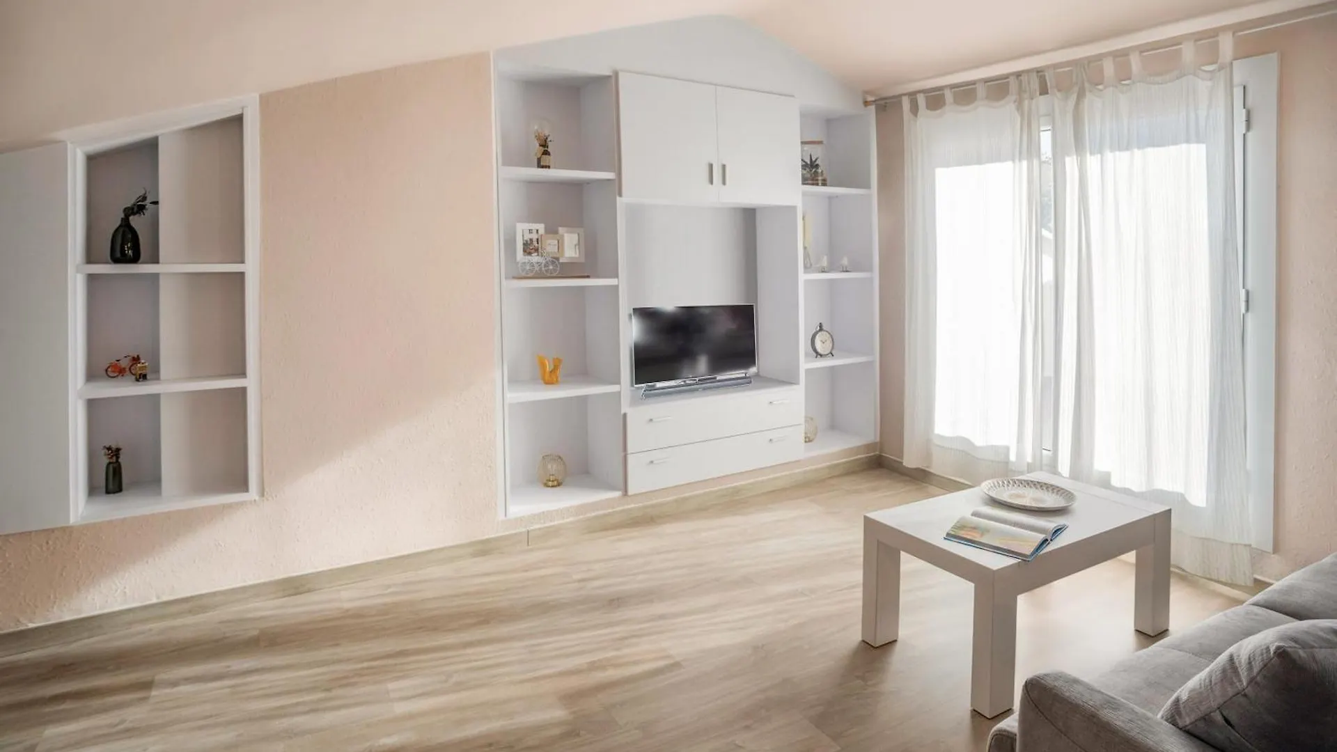 Comodidad Y Estilo En Gava Near The Beach 10 Minutes Viladecans 0*,  Spain