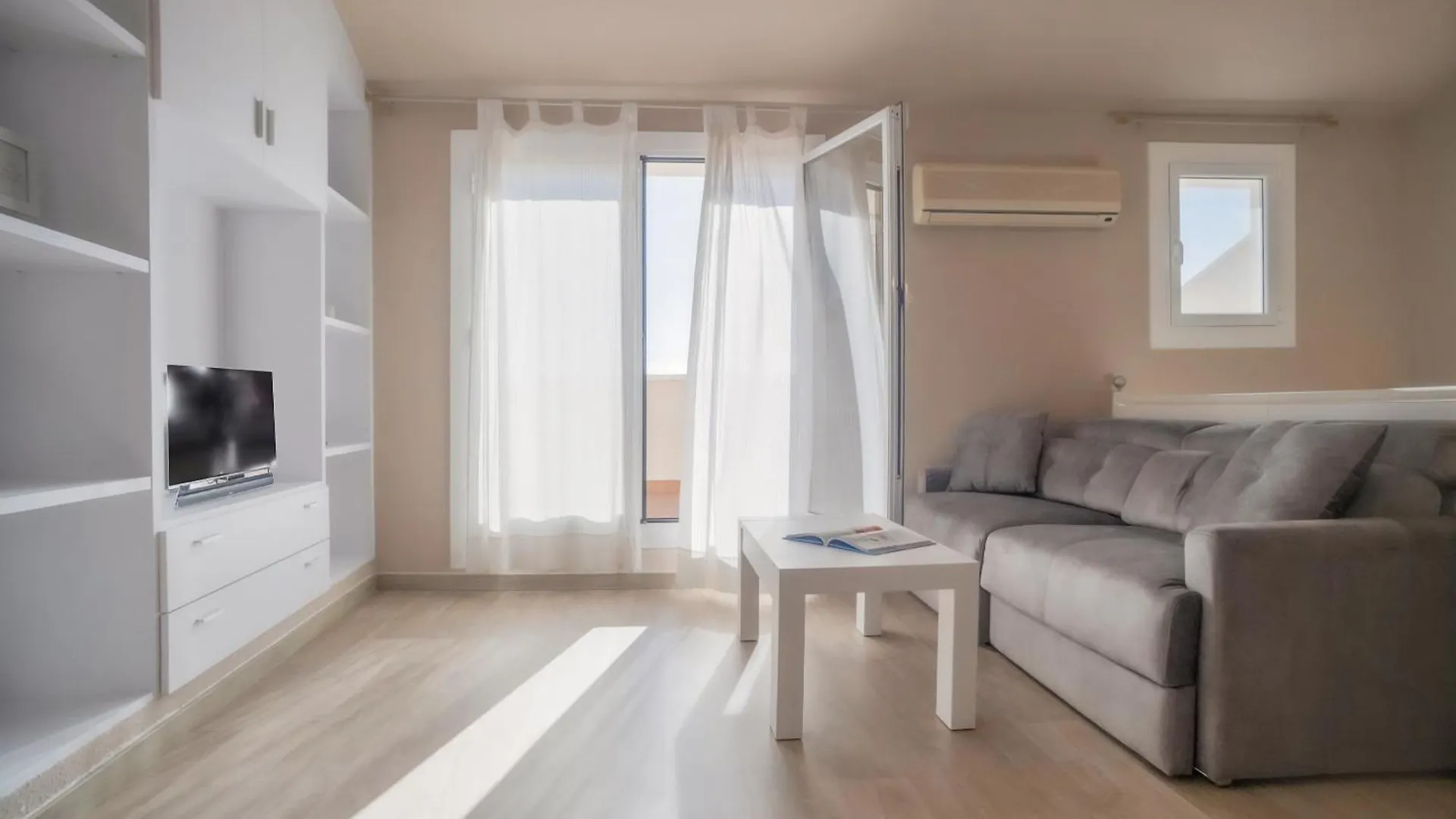 Holiday home Comodidad Y Estilo En Gava Near The Beach 10 Minutes Viladecans Spain