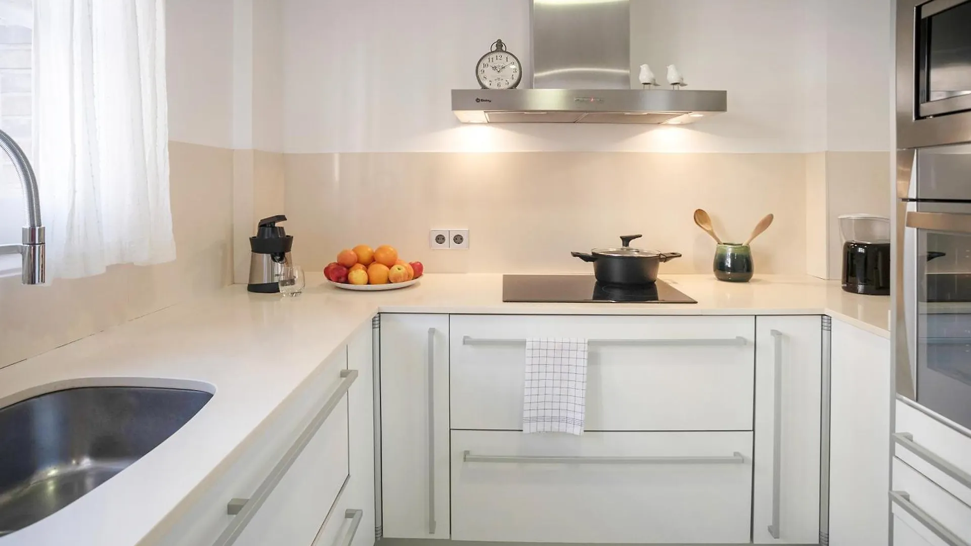Comodidad Y Estilo En Gava Near The Beach 10 Minutes Viladecans Holiday home