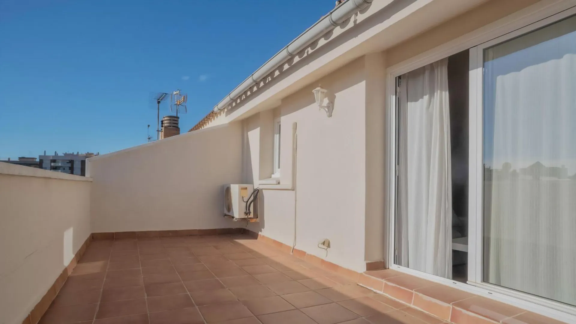 Comodidad Y Estilo En Gava Near The Beach 10 Minutes Viladecans Holiday home