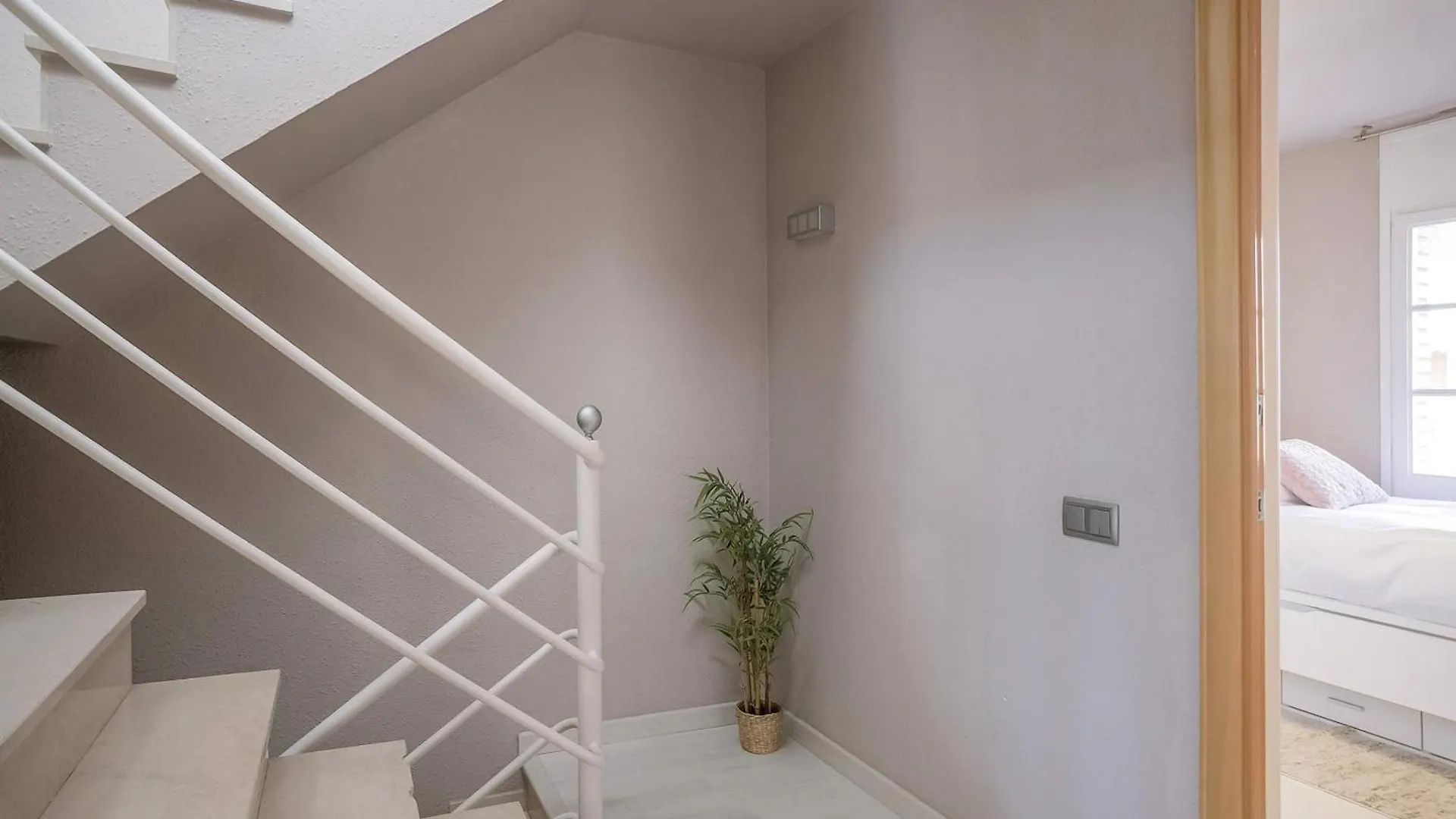 Comodidad Y Estilo En Gava Near The Beach 10 Minutes Viladecans Spain